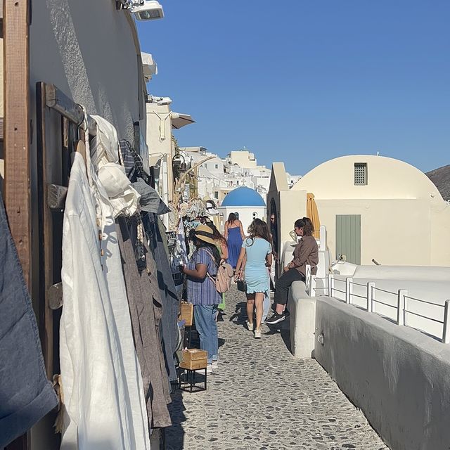 Blue Dome Hunt - Oia 🌊 