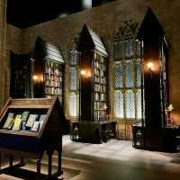 ホグワーツの授業を体験　魔法薬学、攻撃魔法、図書館も
