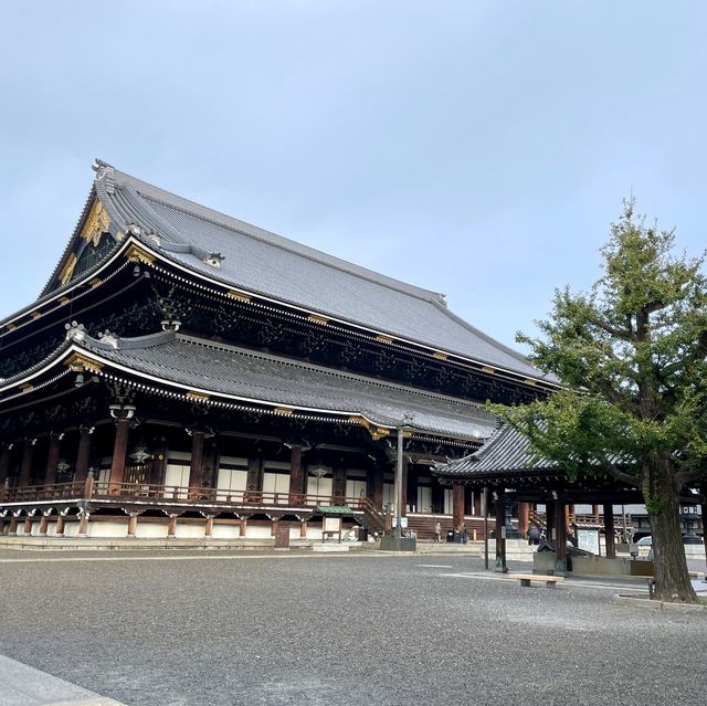 Higashi Hongan-ji: Serenity in Kyoto