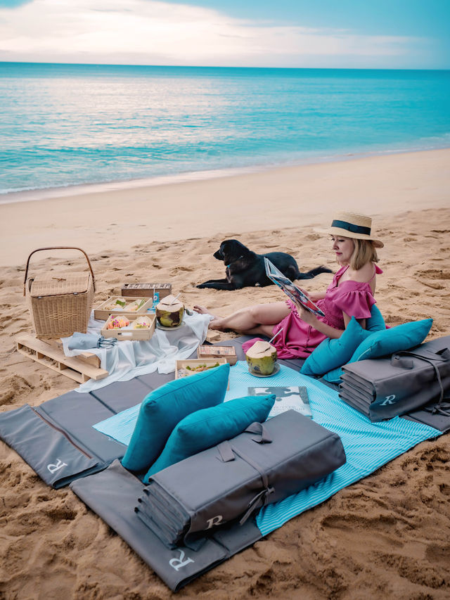 Renaissance Phuket Resort & Spa พูลวิลล่าหรูภูเก็ต