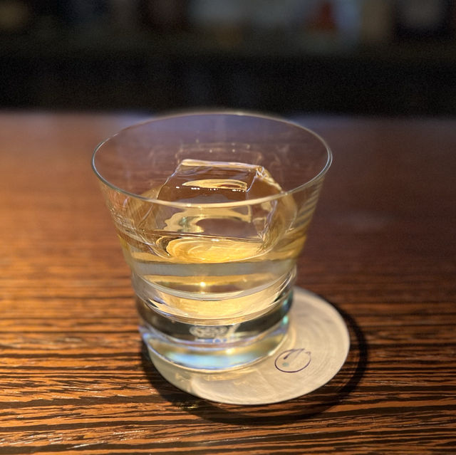 《東京 新宿》 歌舞伎町のど真ん中にある隠れ家BAR🍸 《東京 新宿》 歌舞伎町のど真ん中にある隠れ家BAR🍸