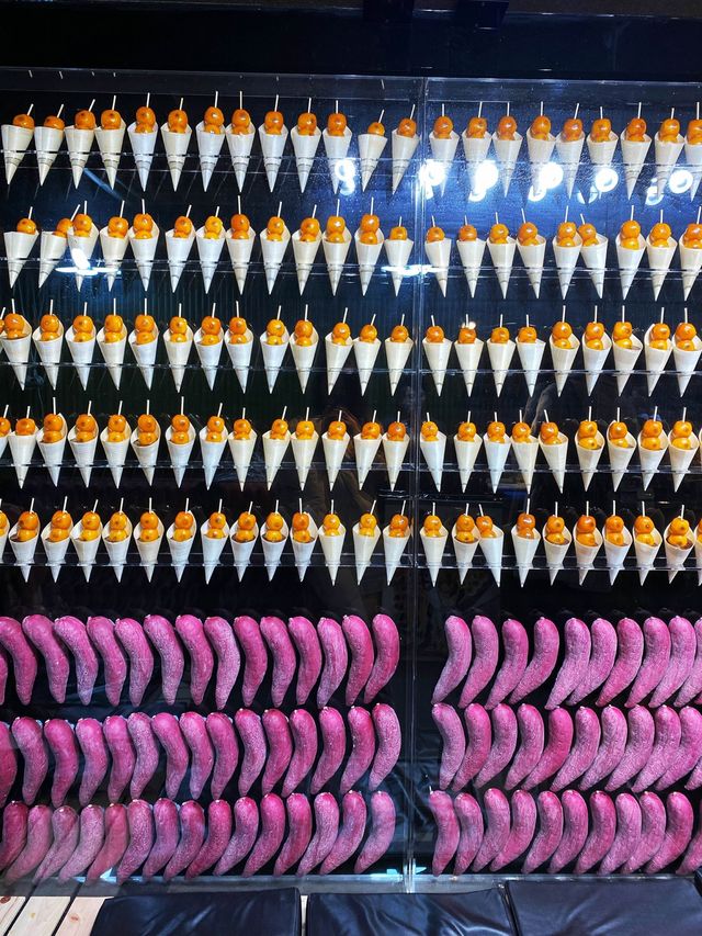 A shop called beauty under the moon 🌖🤩