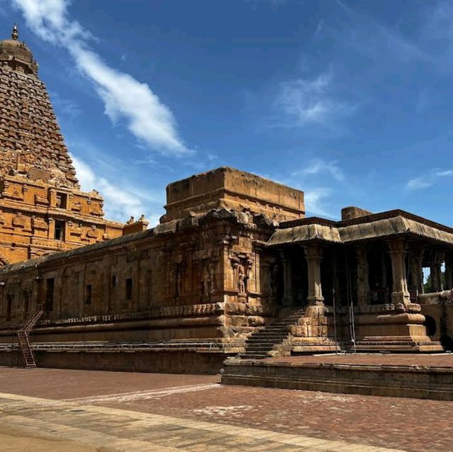 Brihadeeswara Templeபிரஹதீஸ்வர டெம்பிள்