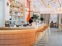 Baby bar Bangkok คาเฟ่และบาร์สีชมพู