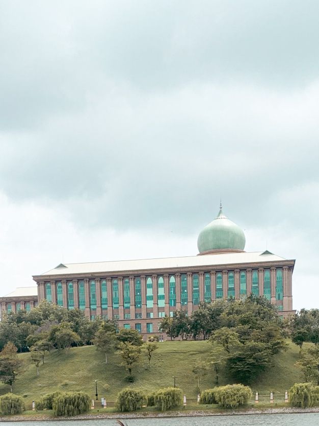 Kayak with Stunning View of Putrajaya 🇲🇾 Kayak with Stunning View of Putrajaya 🇲🇾