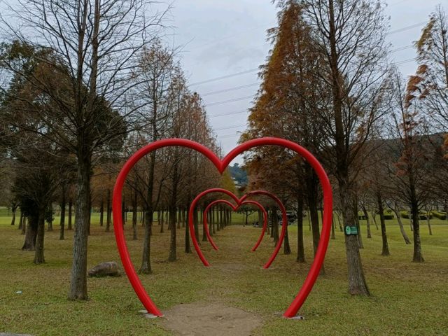 『大溪河濱公園』