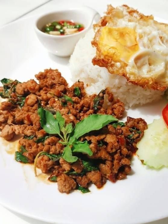 ฟาร์มสุข คาเฟ่   พังโคน