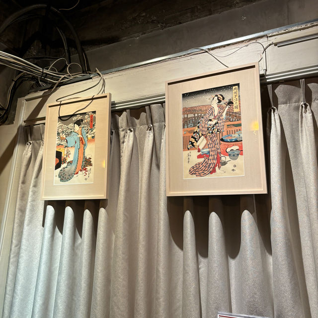 【飲み歩き】東京 秋葉原 ART BAR アットホームな雰囲気で日本酒を飲み比べ