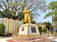 อนุเสาวรีย์พระเจ้าบุเรงนอง ท่าขี้เหล็ก, พม่า