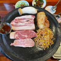 A Review of Black Pork Street (Donbedon) 