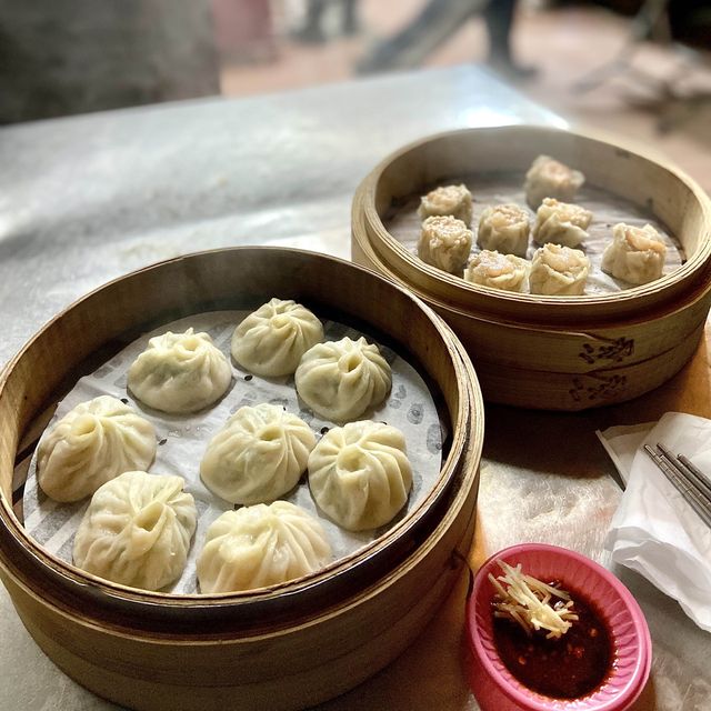 臨江夜市·爆汁小籠湯包，超美味！