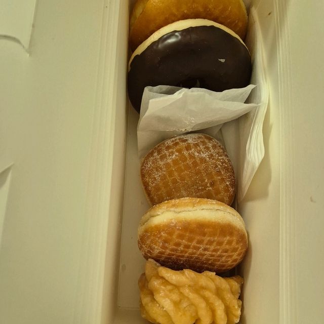 Mister Donut is in Singapore!