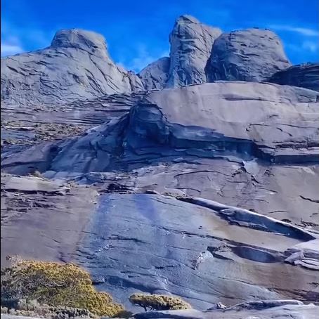 Climbing Mount Kinabalu 🇲🇾🥾⛰️