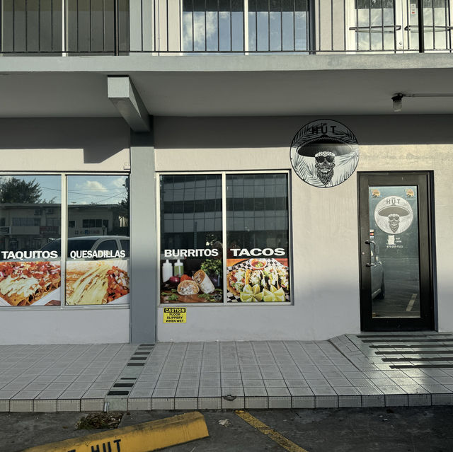 사이판 The Hut 타코