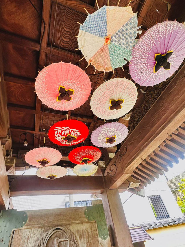 【今話題‼️花手水の映えスポットが早稲田に‼️】