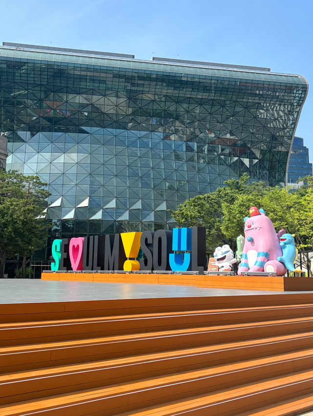 서울의 중심에서 독서를 즐길 수 있는 시청❤️