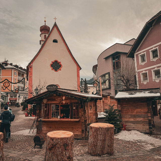 A Winter Afternoon Stroll in Ortisei: Alpine Charm at Its Best