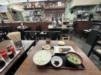 大阪・千日前。相合橋筋商店街にある食堂『福屋』