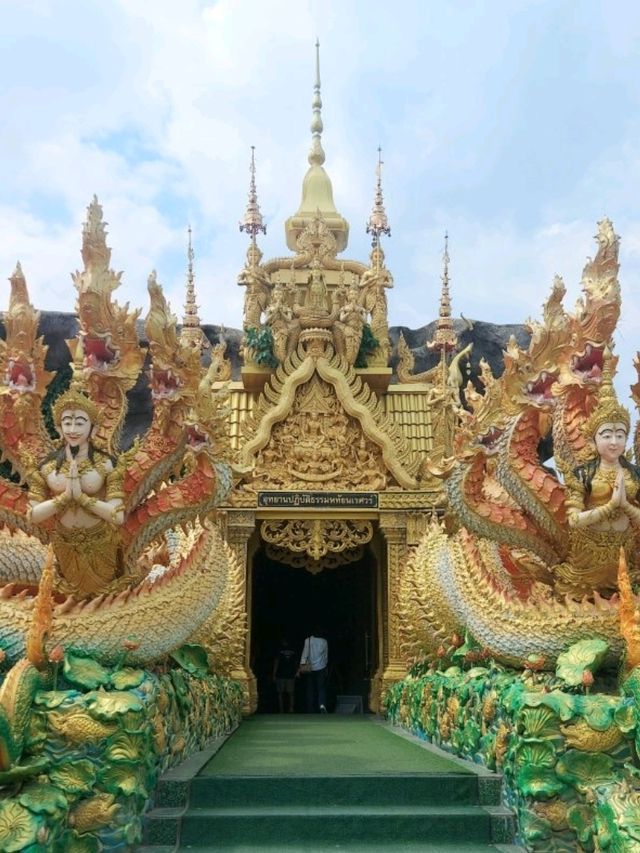 ชมวังพญานาค วัดมณีวงศ์ นครนายก