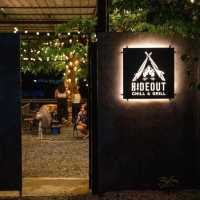 🥩Hideout Chill&Grill เป็นร้านอาหารริมแม่น้ำน่าน
