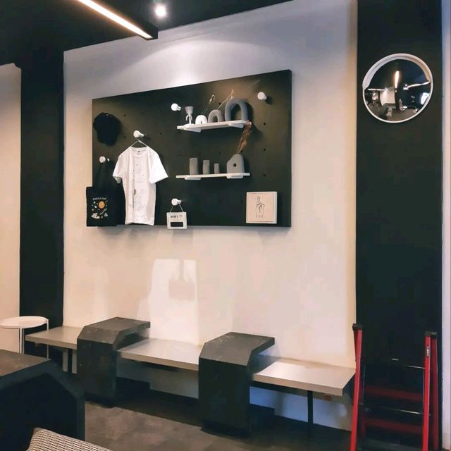 THERE'S A NEW COFFEE SHOP IN KEMANGGISAN