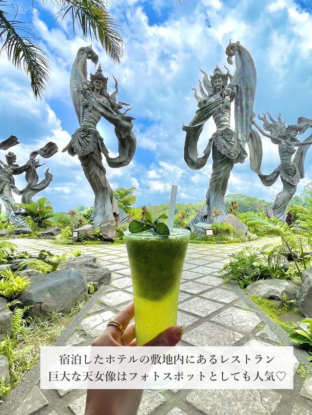 【バリ島】ウブドにある巨大な彫刻の天女がいるレストラン