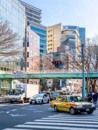 「東京表參道：城市漫步🏖️🚶‍➡️，藝術感拉滿太喜歡太喜歡啦🔥🔥🔥」