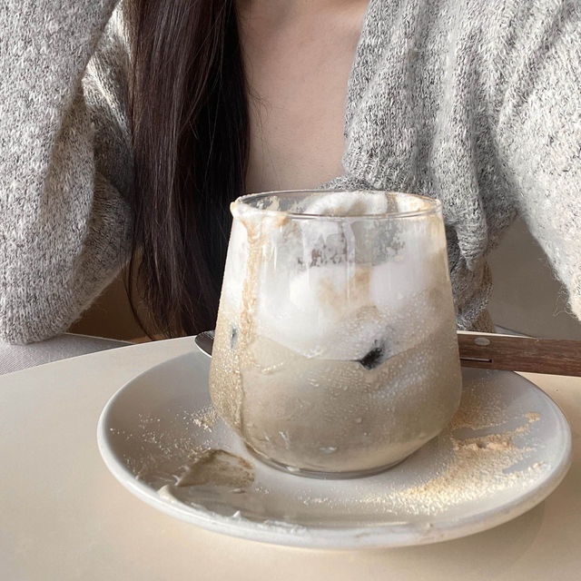 海が見えるカフェランキングNo. 1はここ"Hotelsand"🏨