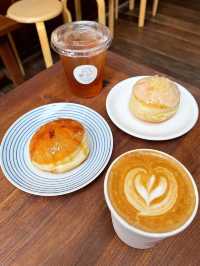 Mooh Doughnut 🍩 คาเฟ่เชียงใหม่