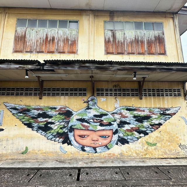 😊 Yala Bird City Street Art