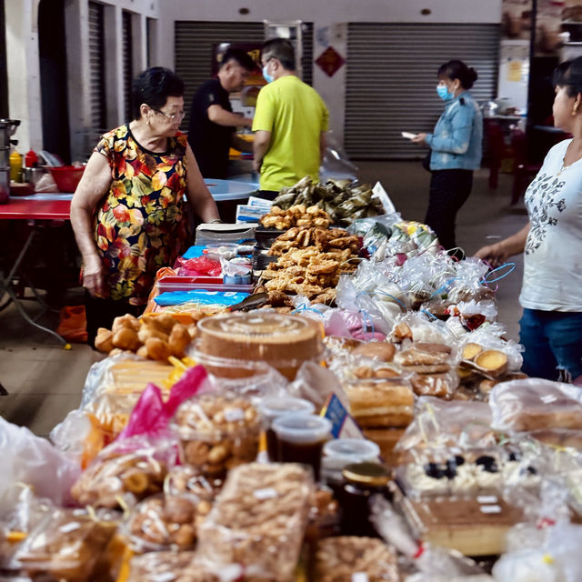 "Pasar Besar Seremban: A Vibrant Hub of Local Flavors and Culture"