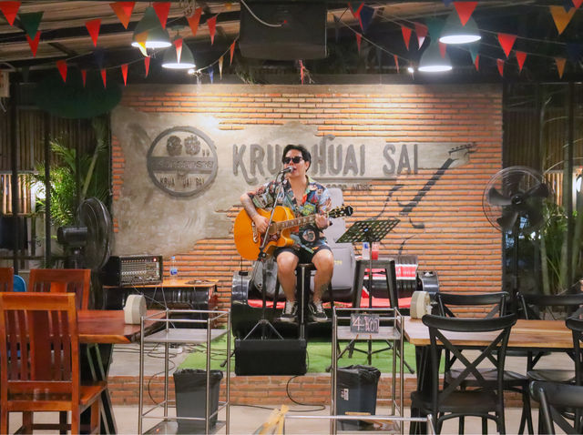 รีวิว ร้านอาหารครัวห้วยทราย (สิ่งที่ควรรู้ก่อนไป)📖