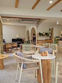 📍🌿  Maldivana Cafe