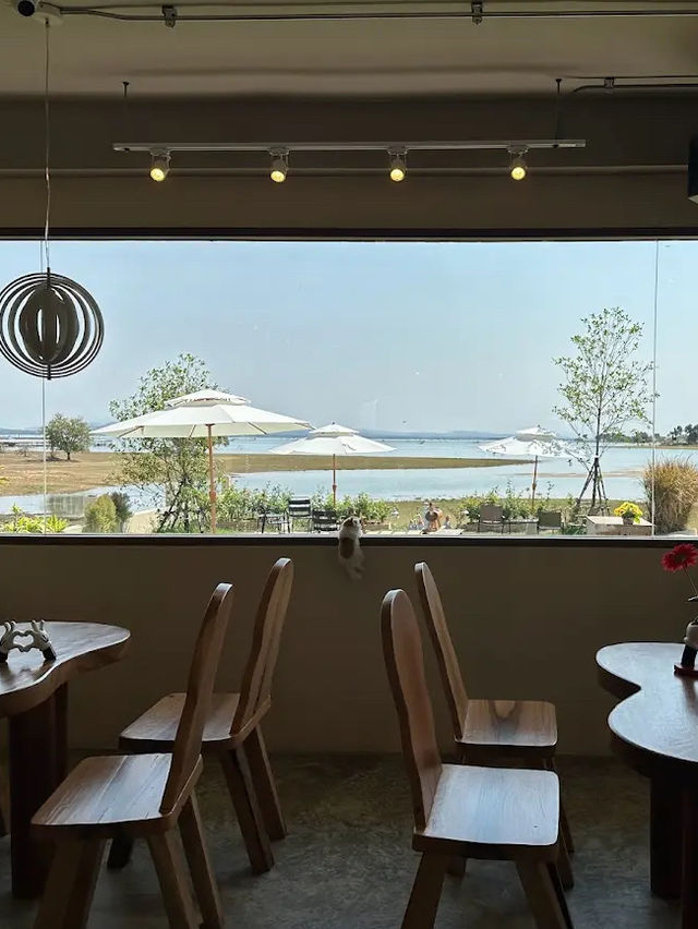 Kanuengnij.Cafe