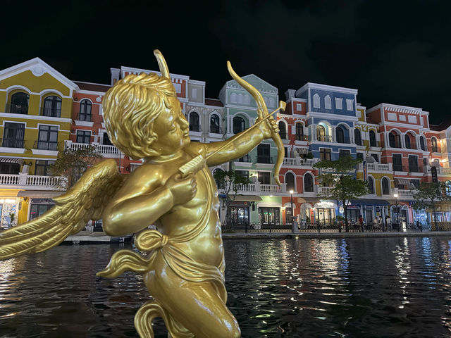 Sleepless City, Grand World Phu Quoc