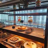 上103樓🌐賞美景🏙嘆美食🥩🥗🍣🧁🍰