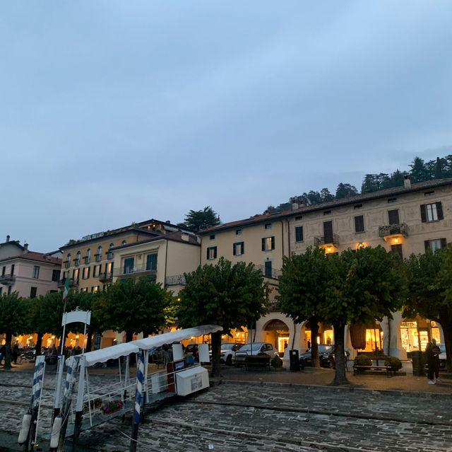 Make sure to include a visit to Lake Como on your list of must-see destinations!