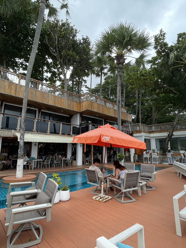 The Commune Terrace&Bar