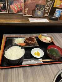 兵庫　明石にある焼肉屋のハンバーグランチ🍖