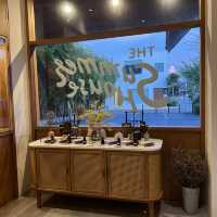 The Summer House  คาเฟ่อยุธยาติดริมน้ำ