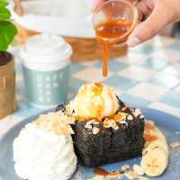 Café Kantary by the Sea