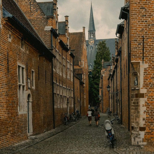 "Cultural Crossroads: Exploring Belgium, Poland and Italy"