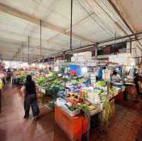 Get a glimpse of the old markets of Batam