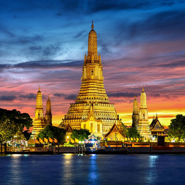 วัดอรุณความงามเหนือกาลเวลาที่ต้องไปสัมผัสด้วยตนเอง