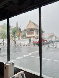 อิ่มในเมือง คาเฟ่สุดวินเทจในโรงพิมพ์เก่าอายุ 150 ปี