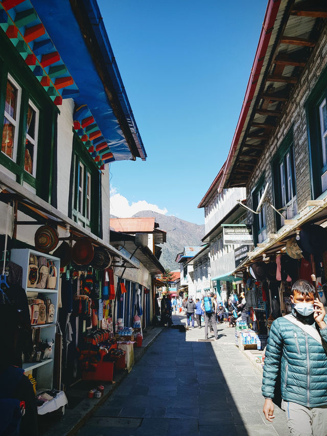 Explore Everest Base Camp