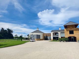 Craggy Range: A Luxurious Vineyard Retreat