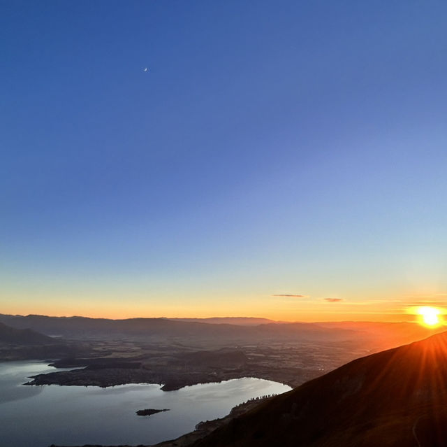 Roy’s Peak - Sunrise hike - remarkable views worth the hike