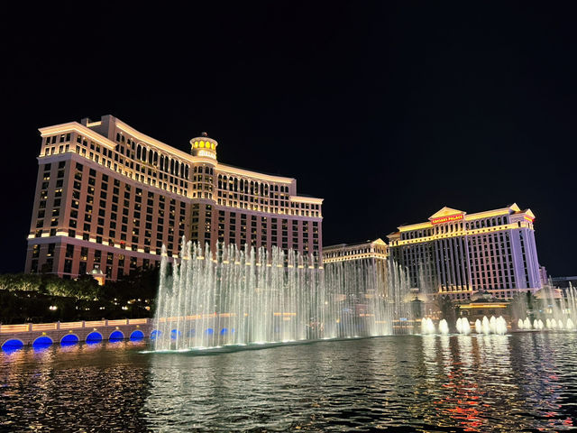 Las Vegas附近色彩斑斕的七彩魔法山～再當一晚賭城大亨💵