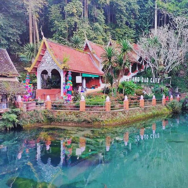 ไหว้หลวงพ่อทันใจ วัดถ้ำเชียงดาว - เชียงใหม่